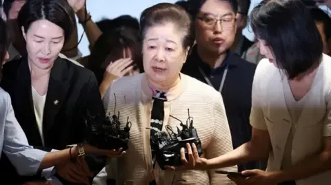 Disputed Religious Leader Dismisses Gift-giving Allegations Involving Former South Korean First Lady