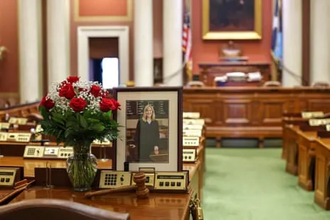 Minnesota Voters Head to Election Sites to Occupy Seat of Killed Legislator